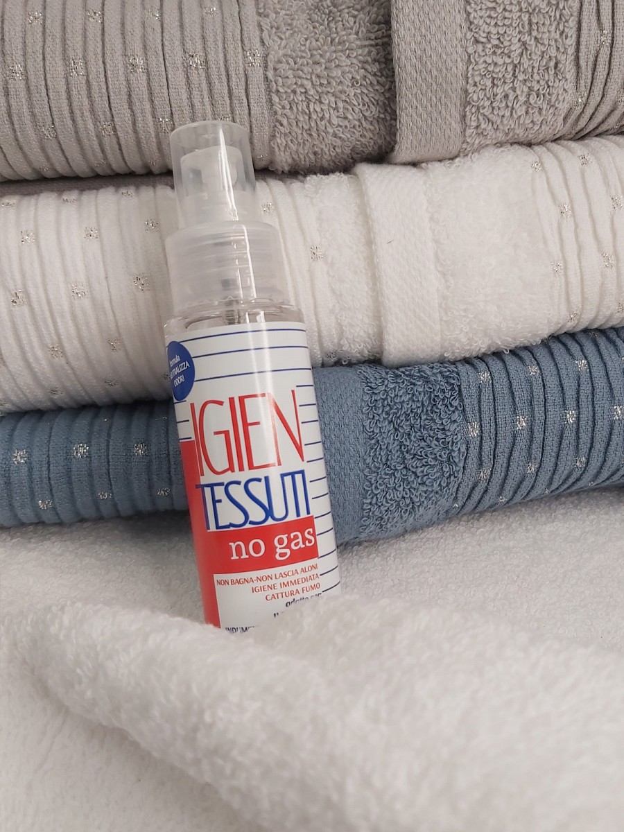 Lavaggio e Stiro Igien tessuti spray Bolledisapone