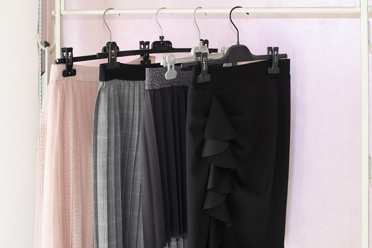 Lavaggio e Stiro Gonna a Pieghe