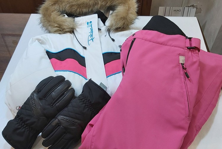 Lavaggio e Stiro Completo Sci