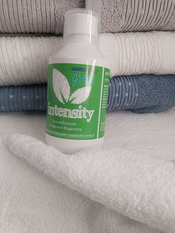 Lavaggio e Stiro Intensity Mediterranean Green